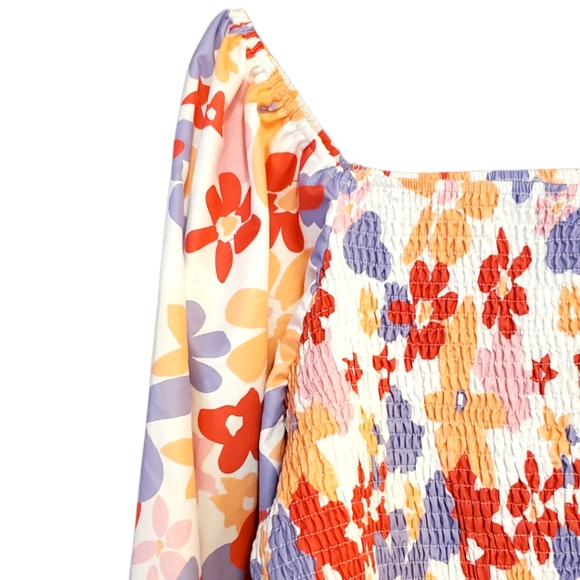 Shein Curvy Floral Smocked Crop Top NWOT - Picture 5 of 16